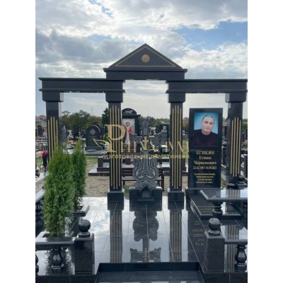 Элитный памятник №81 — ritualum.ru